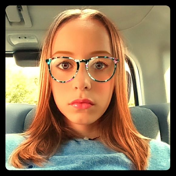 Meet your Posher, Pomona - Picture 1 of 1